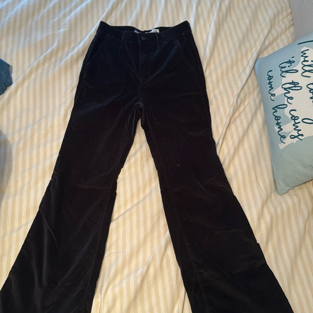 Black Old Navy jeans: size 0